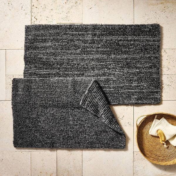 21"x34" Organic Melange Reversible Bath Rug Black - Casaluna™