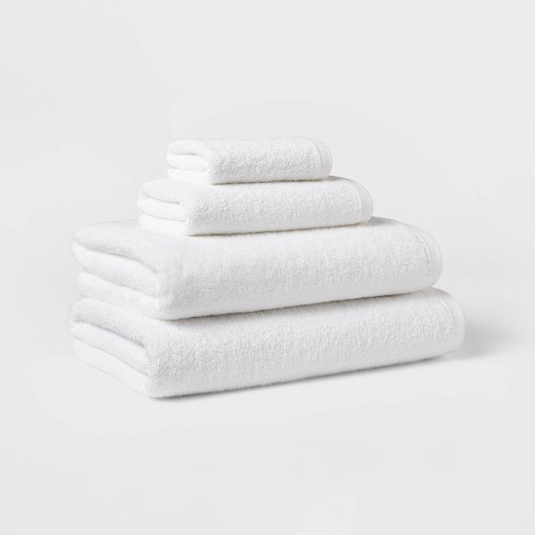 Everyday Bath Towel White - Room Essentials™: 100% Cotton, Midweight 450-550 GSM, Machine Washable, OEKO-TEX Certified