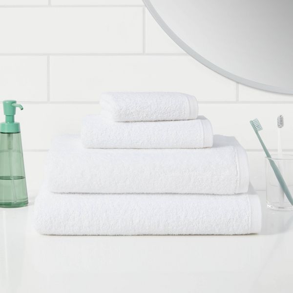 Everyday Bath Towel White - Room Essentials™: 100% Cotton, Midweight 450-550 GSM, Machine Washable, OEKO-TEX Certified