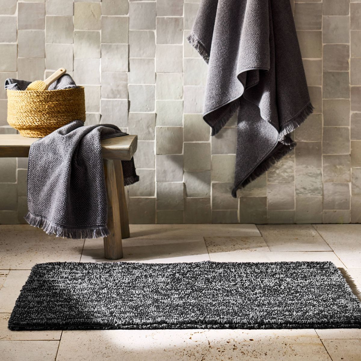 21"x34" Organic Melange Reversible Bath Rug Black - Casaluna™